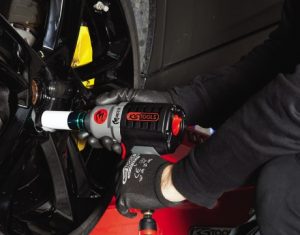 Providing a hand tools supplier with a new tool