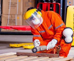 5 Tips for Keeping Employees Safe While Working with Cutting Tools