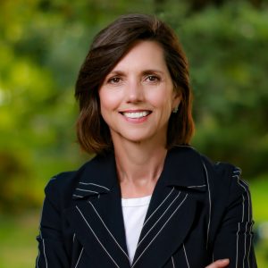 Lessons in Leadership from Former GE Vice Chair Beth Comstock
