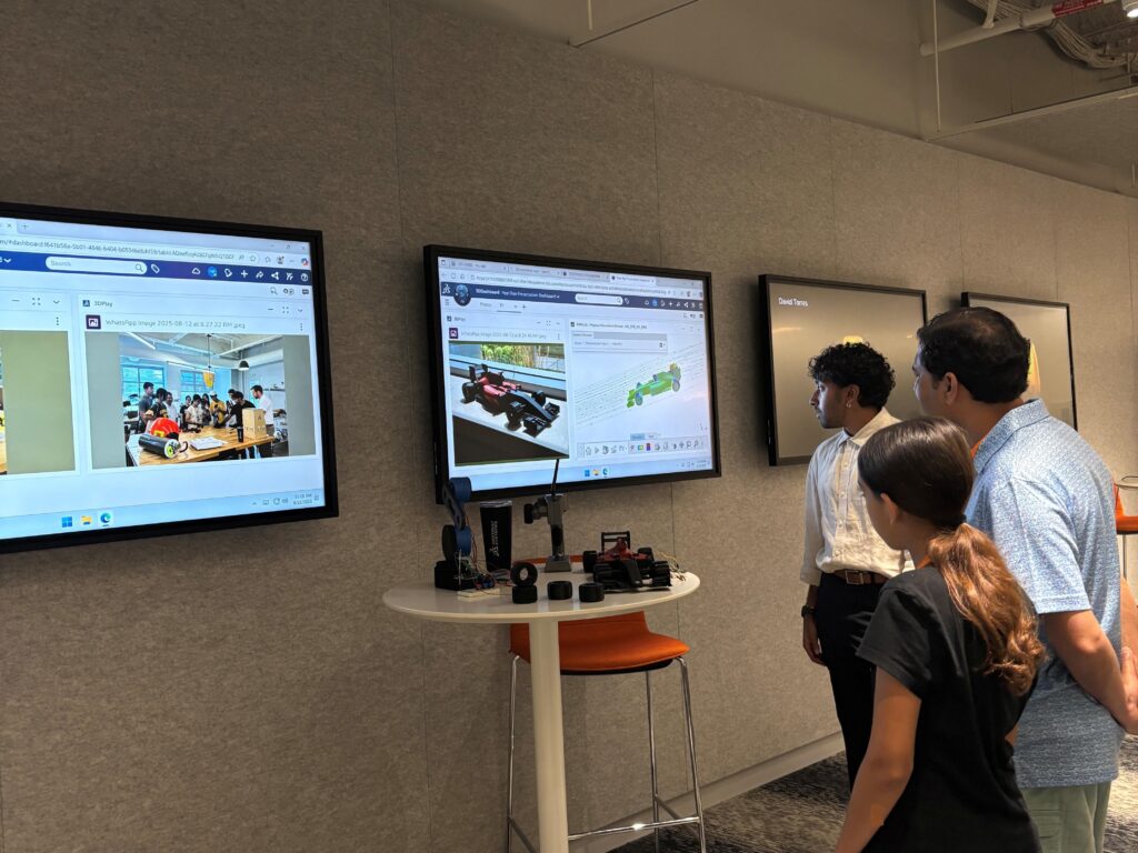 During Family Day at the Boston Campus in Waltham, Intern Neel Rao presents his projects created during his internship in the 3DEXPERIENCE Lab.