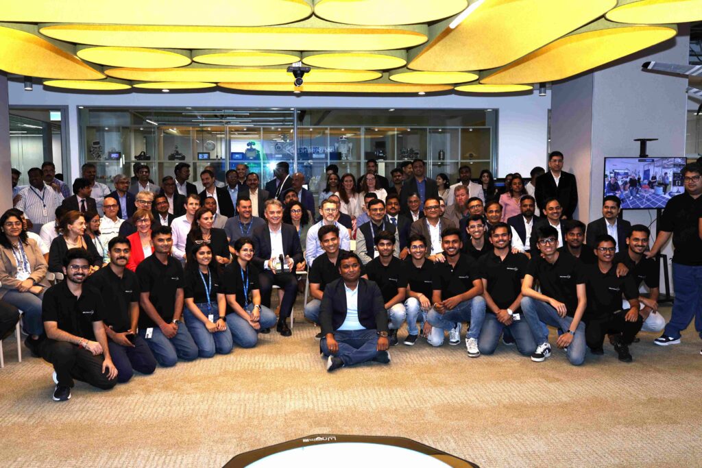 The Indian 3DEXPERIENCE Lab team - 3DEXPERIENCE Lab - Dassault Systemes blog