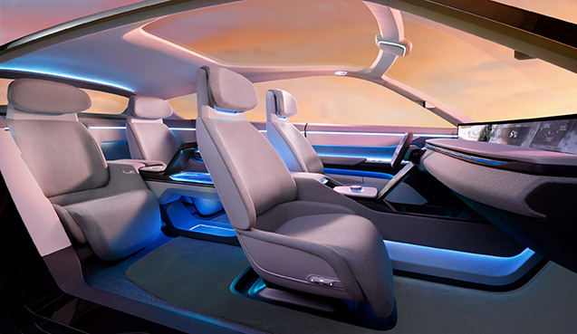 The interior of Yanfeng's XiM23 car - future of driving - Dassault Systemes blog